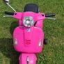 girls vespa motorbike Image 2