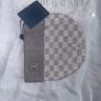 lv hat Image 3