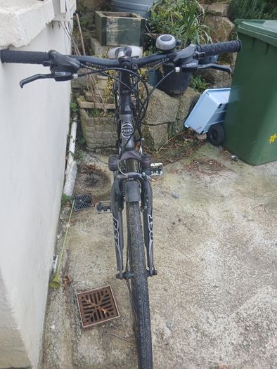 Trek 7200FX Commuter Bike