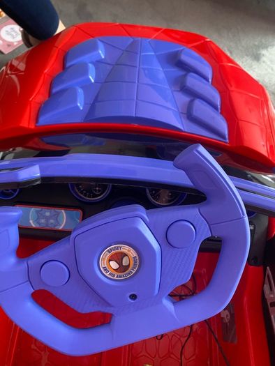 spiderman car