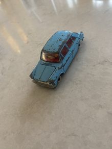 dinky no 140 morris 1100
