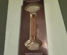 Rose quartz facial roller