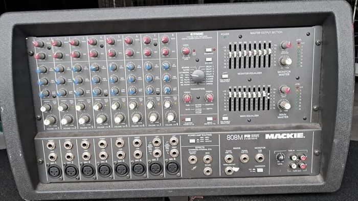 Mackie 808M powered mixer with pair of Carlsbro Beta 115 speakers