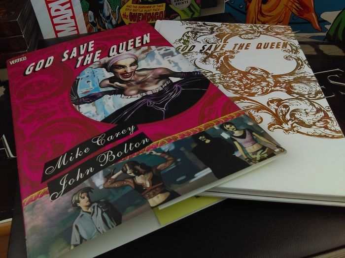 God Save The Queen Graphic Novel ! Beautiful Hardback ! by Vertigo !