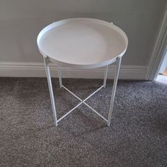 small round table