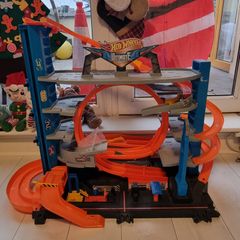 Hot Wheels Ultimate Garage
