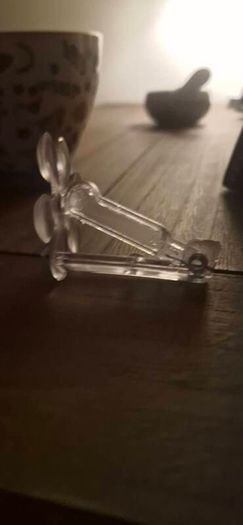 Table cloth clips used for wedding