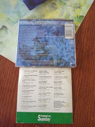 cd Beautiful selection of Christmas songs.