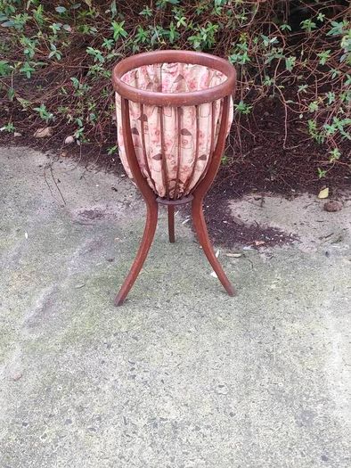 26" Edwardian Mahogany Sewing Basket