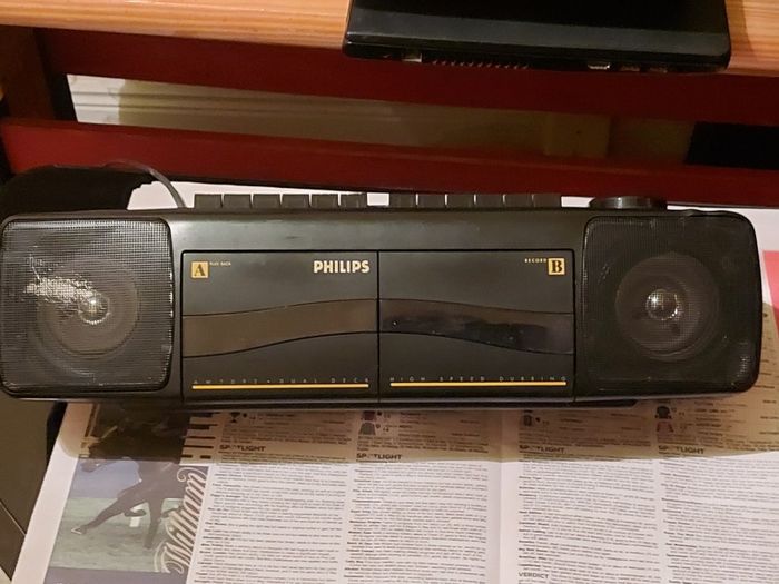Vintage Philips AW 709205 Portable Dual Cassette Radio Boombox Era 1980s, in excellent condition and everything working perfect
