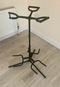 Triple Guitar Stand