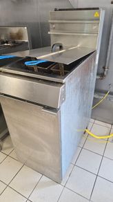Free-Standing Commercial Fryer