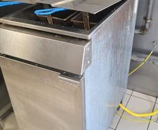 Free-Standing Commercial Fryer