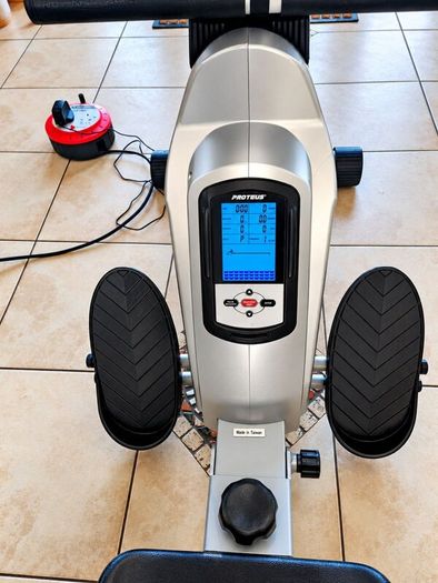 Proteus PMR 3000 Programmable Rowing Machine