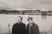 The Finn Brothers - Everyone Is Here.