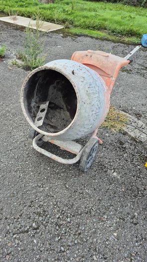 cement mixer