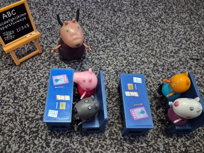 Peppa Pig Playset Peppa's Classroom