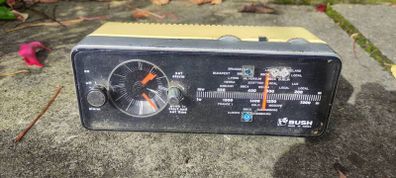 Vintage Bush Clock Radio