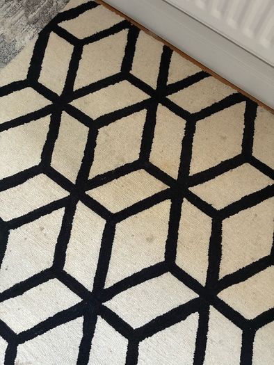 100% wool rug