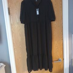 Primark  Black Dress.  S.14/16.    B.N.W.T