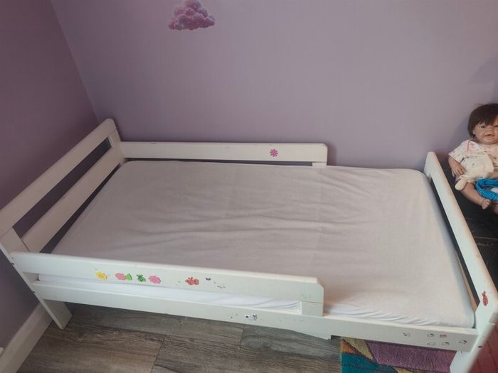 toddler bed