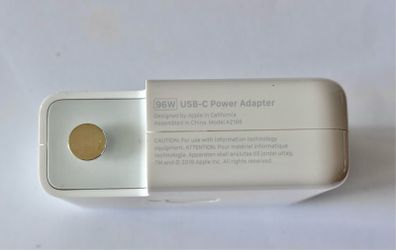Apple 67 watt power adapter