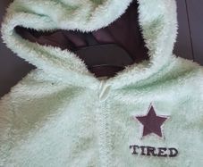 Green onesie 8-10 yrs