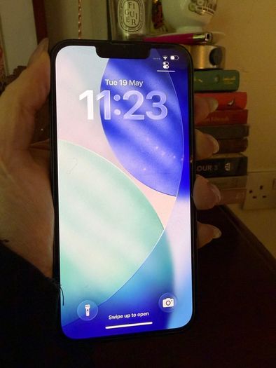Apple iPhone 13 128GB Midnight Black unlocked and boxed