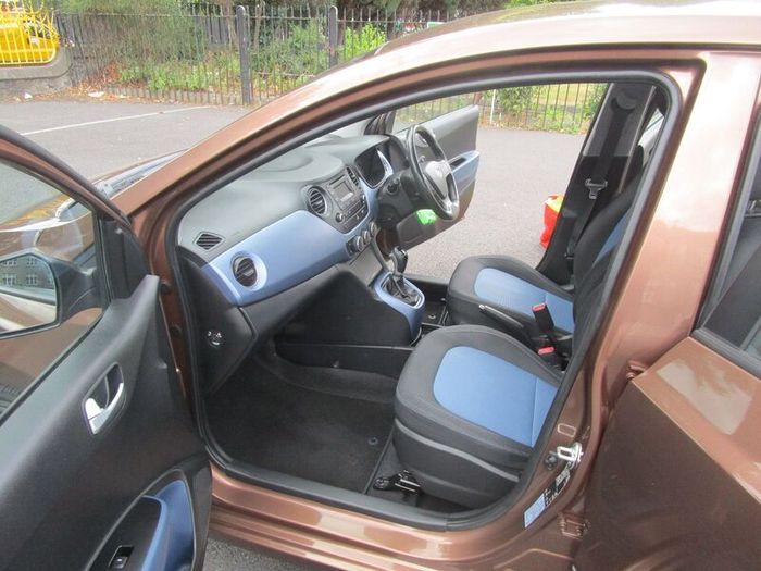 Hyundai i10 2016