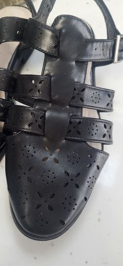 RIVERS black strappy side buckle flats Sz 6 UK - Bnwot