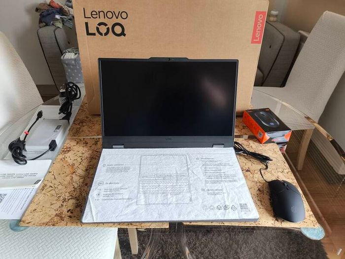 Gaming Laptop Lenovo Loq Ryzen 5 7235HS 4/8 RTX3050 6gb 95w 16gb Ddr5 512GB Nvme 144hz Win11 Rgb