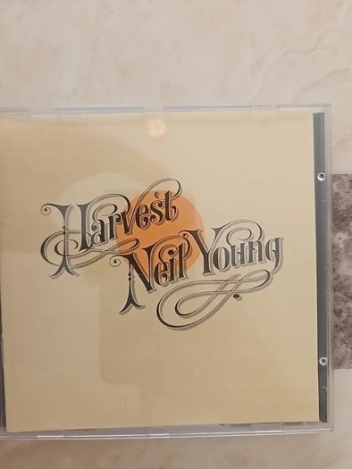 Neil Young CD  - Harvest