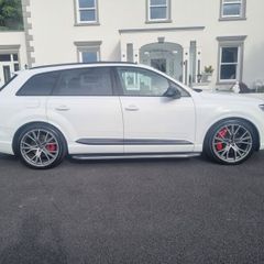 Audi SQ7 2017 - 7 Seater - V8 - Diesel 4L