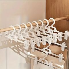 White Plastic Hangers with Clips for Skirts or Trousers White Plastic Hangers with Clips for Skirts or Trousers x20