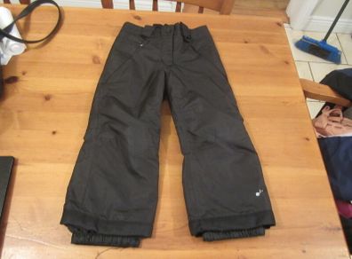 snow trousers....black    age 3-4