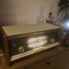Tube Radio Receiver - Amplifier Philips B5X14A
