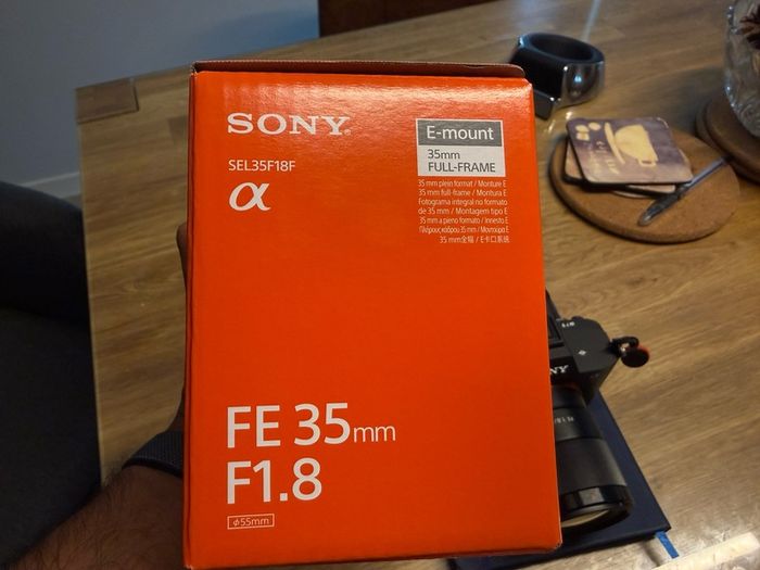 Sony FE 1.8 35mm