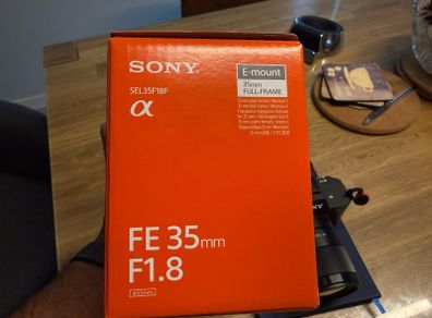 Sony FE 1.8 35mm