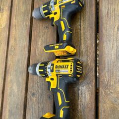 Two 2x DEWALT DCD795M1 18v XR Brushless Combi Drill