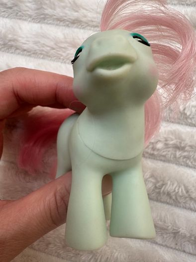 My Little Pony Baby Cuddles G1 1986 Beddy Bye Eye MLP Dirty approx. 7.5 cm. Used sometimes left eye opens only to the middle Please see photos