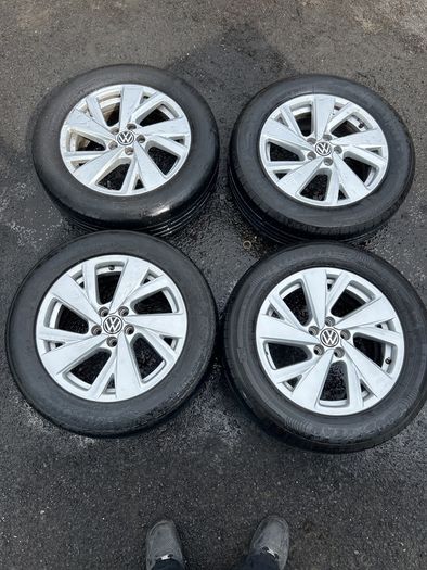 Volkswagen alloys 205/60R 16 82V