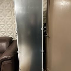 NEFF larder built-in freezer (GI7815NE0) under warranty