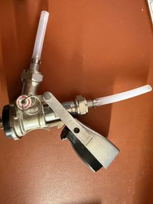 D Type keg coupler
