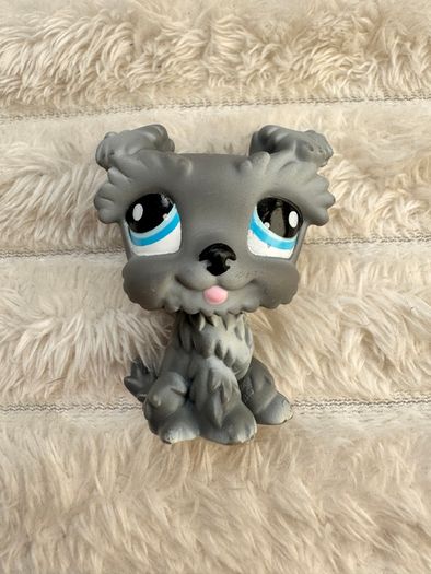 Hasbro Grey Schnauzer Littlest Pet Shop Dog 1393 approx. 5 cm. Used Please see photos