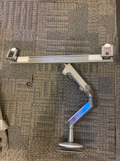 2X Lenovo 22" monitors + monitor arm