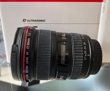Canon EF17-40 F4 USM Mint Condition
