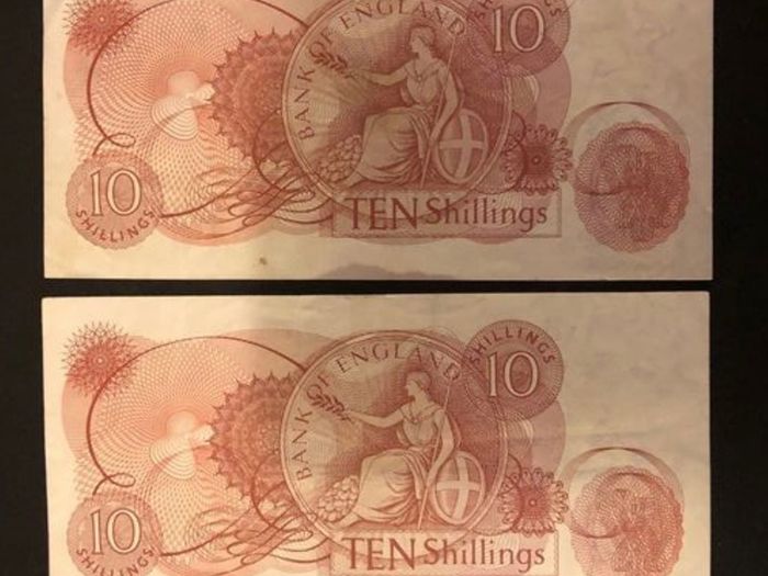 10 shillings banknote from England
