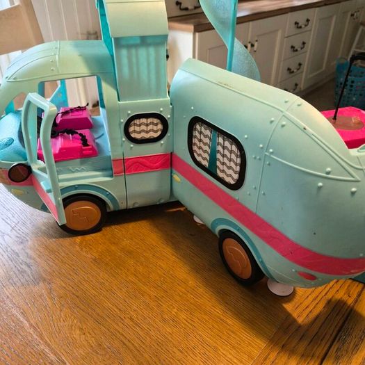 L.O.L Campervan & Accessories