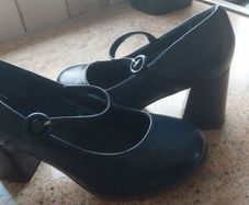 Size 4 simply be navy