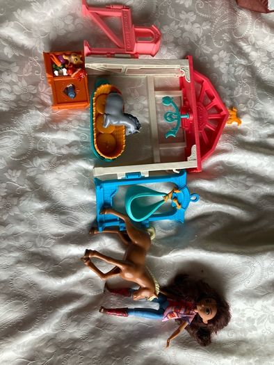 Spirit Lucky's Foal Nursery Play Set.